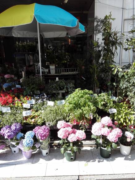 「フローリスト・レア」　（福岡県北九州市小倉北区）の花屋店舗写真1